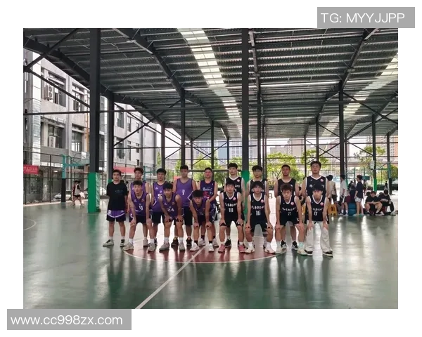 深圳篮球队团队协作能力提升显著荣登全国篮球团队协作排名新高