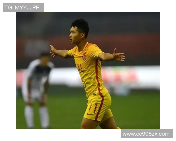 王姓小将崛起足球界新星的成长故事与辉煌成就分析 王姓小将崛起足球界新星的成长故事与辉煌成就分析