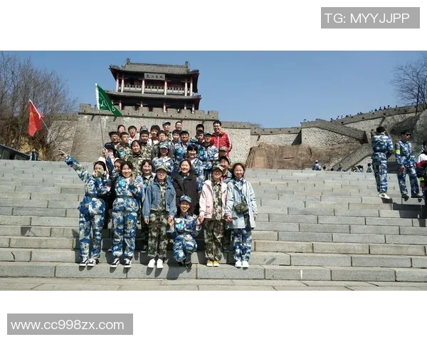 与杨磊深入对话探讨他精彩的篮球生涯与成长历程 与杨磊深入对话探讨他精彩的篮球生涯与成长历程