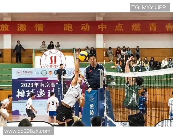 南京排球队荣登全国排球技术排行榜首位展现强大实力与团队合作精神 南京排球队荣登全国排球技术排行榜首位展现强大实力与团队合作精神