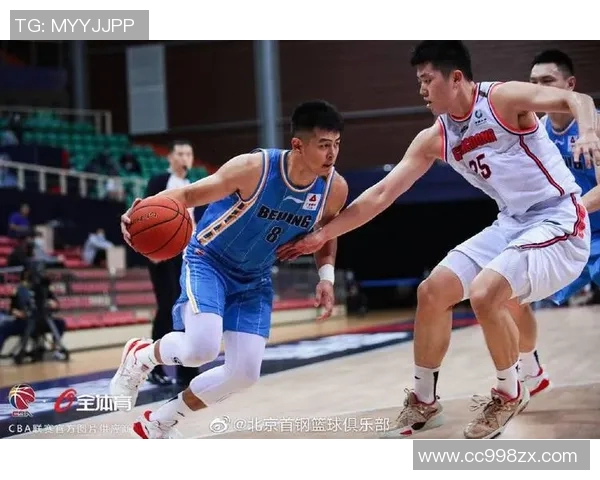 南京篮球队在选拔赛中以98分稳居积分榜首位展现强劲实力 南京篮球队在选拔赛中以98分稳居积分榜首位展现强劲实力