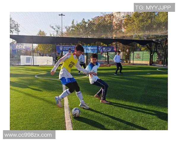 杭州足球队在挑战赛中的节奏表现分析与点评探讨 杭州足球队在挑战赛中的节奏表现分析与点评探讨