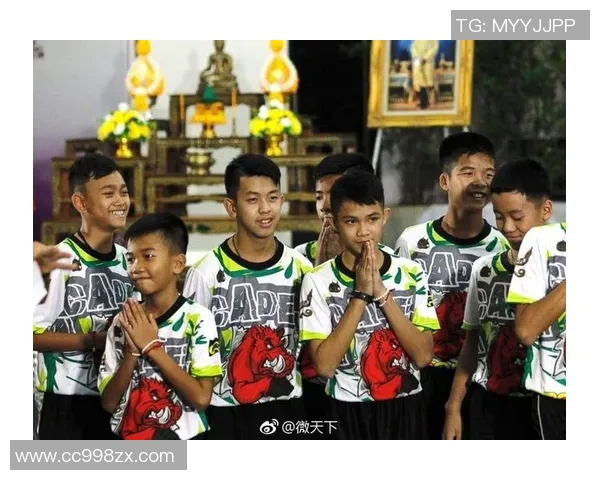 泰国足球明星专访视频揭秘他们的职业生涯与生活趣事