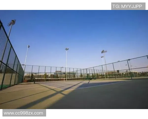 西安网球队勇闯世界锦标赛展现逆袭精神与团队力量